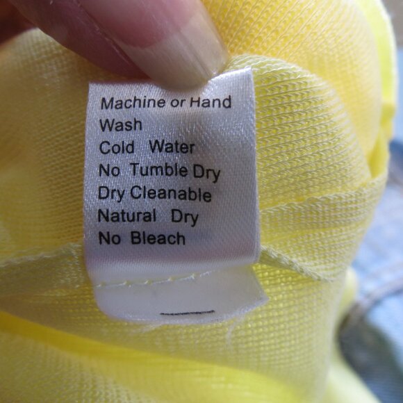 Ming Wang Yellow Knit Sleeveless Tank Top Basic Staple Size Petite Large - Picture 9 of 9